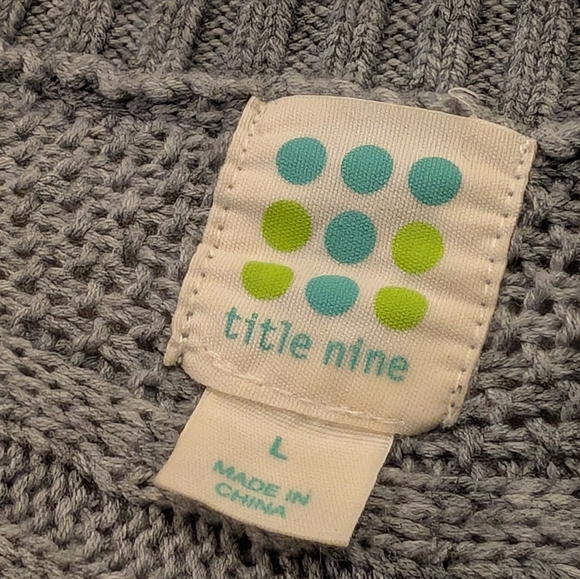 Title Nine - Ribbed Cable Knit Hooded Sweater - Women's Large - Picture 8 of 9